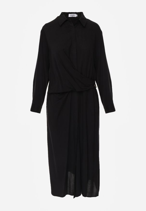 Born2be - Czarna Wiskozowa Sukienka Koszulowa z Marszczeniem i Guzikiem w Talii Lennatha. Okazja: na co dzień. Kolor: czarny. Materiał: wiskoza. Typ sukienki: koszulowe. Styl: casual, elegancki, klasyczny