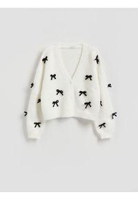 Reserved - Sweter z kokardami - kremowy. Typ kołnierza: kokarda. Kolor: kremowy. Materiał: wełna, dzianina #1