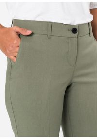 bonprix - Spodnie biznesowe. Okazja: na spotkanie biznesowe. Kolekcja: petite. Kolor: zielony. Długość: krótkie. Styl: biznesowy #2
