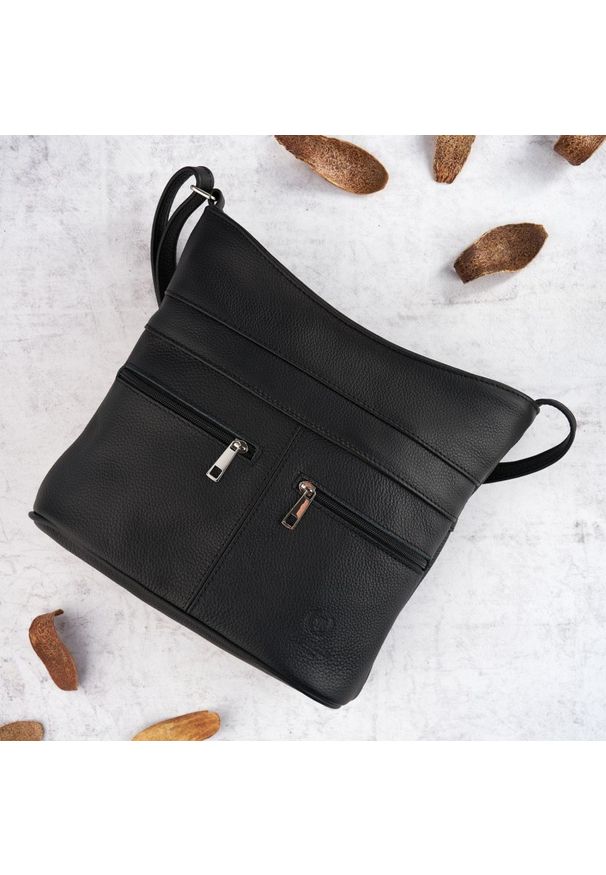 Listonoszka skórzana PAOLO PERUZZI Z-53-BL. Kolor: czarny. Materiał: skórzane