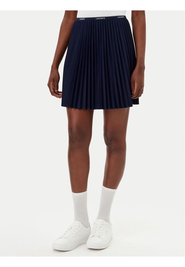 Lacoste Spódnica plisowana JF1403 Granatowy Regular Fit. Kolor: niebieski. Materiał: syntetyk