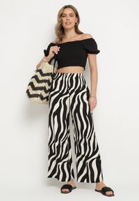 Born2be - Czarno-Białe Szerokie Spodnie z Wysokim Stanem z Paskami Lisavitia. Okazja: na co dzień. Stan: podwyższony. Kolor: czarny. Styl: elegancki, casual #4