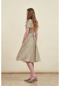 Marie Zélie - Sukienka Eulalia Vacanza oliwkowa. Kolor: oliwkowy. Materiał: wiskoza. Długość rękawa: krótki rękaw. Długość: midi #2