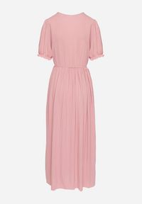 Born2be - Różowa Kopertowa Sukienka z Bawełną i Paskiem Ivellevia. Okazja: na co dzień. Typ kołnierza: dekolt w serek. Kolor: różowy. Materiał: bawełna. Długość rękawa: długi rękaw. Sezon: lato. Typ sukienki: kopertowe. Styl: elegancki, casual, klasyczny #4