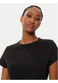 Calvin Klein T-Shirt Satin K20K207974 Czarny Regular Fit. Kolor: czarny. Materiał: bawełna