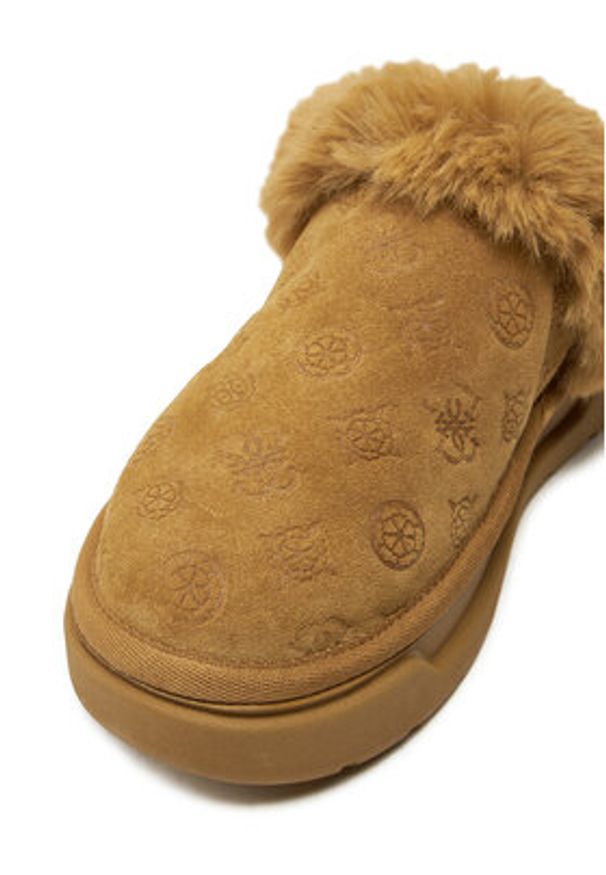 Guess Kapcie Unika3 FLFUK3 FAL06 Brązowy. Kolor: brązowy. Materiał: skóra, zamsz