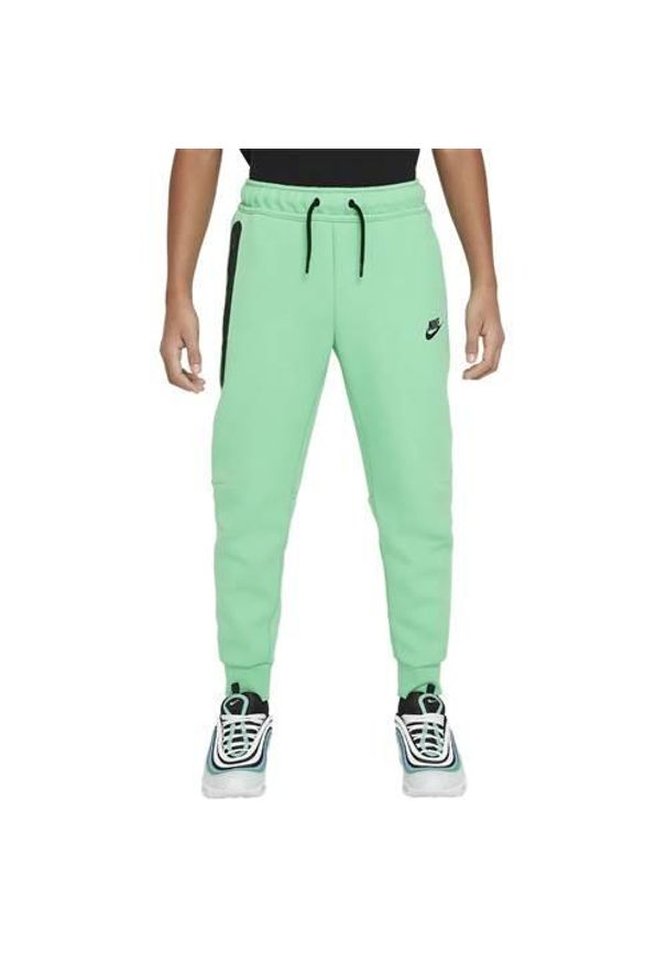 Spodnie sportowe chłopięce Nike Tech Fleece. Kolor: wielokolorowy. Materiał: dresówka