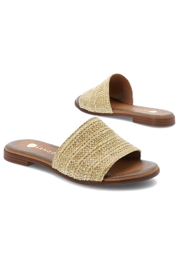 Złote Klapki Armodo Wygodne Obuwie Damskie Ze Słomkową Plecionką. Okazja: na plażę, na spacer. Kolor: złoty. Sezon: lato. Styl: boho, wakacyjny