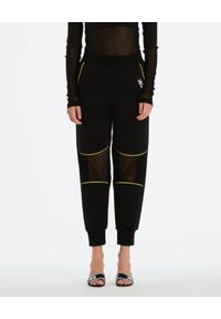 DSG - Czarne spodnie Gym. Kolor: czarny. Materiał: bawełna, dresówka, materiał #1