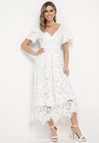 Born2be - Biała Sukienka Koronkowa z Krótkim Bufiastym Rękawem Ulessa. Okazja: na imprezę. Kolor: biały. Materiał: koronka #4