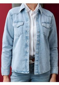 Sinsay - Koszula jeansowa - niebieski. Kolor: niebieski. Materiał: jeans