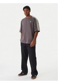 Adidas - adidas T-Shirt adicolor 3-Stripes KE1591 Szary Oversize. Kolor: szary. Materiał: bawełna #4