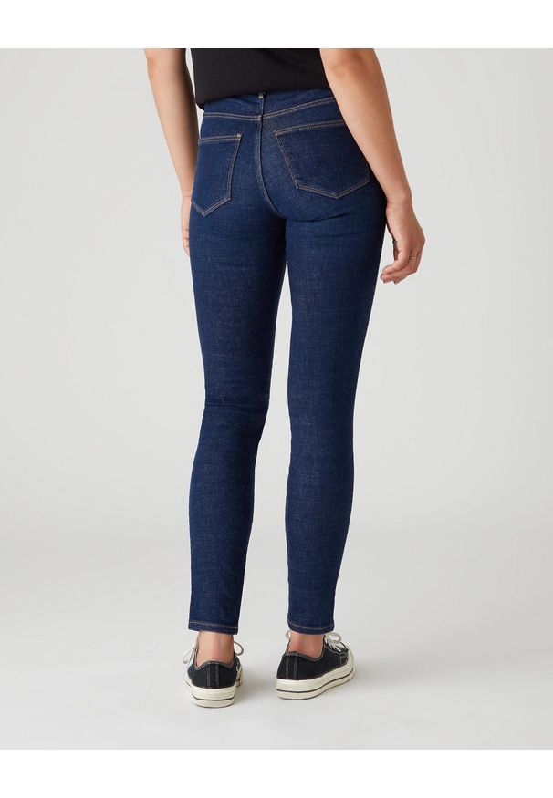 Wrangler - SPODNIE DAMSKIE WRANGLER HIGH RISE SKINNY NIGHT BLUE W27HVH78Y 112128134