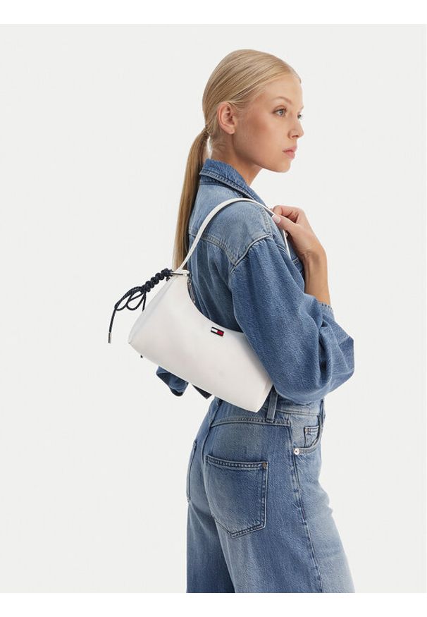 Tommy Jeans Torebka Tjw City Charm Shoulder Bag AW0AW18458 Biały. Kolor: biały. Materiał: skórzane