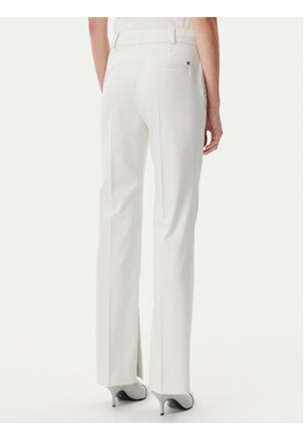 Hugo - HUGO Spodnie materiałowe Hambori 50537747 Biały Slim Fit. Kolor: biały. Materiał: syntetyk