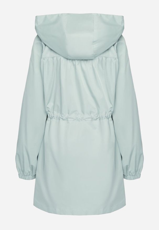 Born2be - Jasnozielona Kurtka Parka Ściągana w Pasie Troczkami Nevishia. Kolor: zielony. Materiał: jeans. Styl: elegancki
