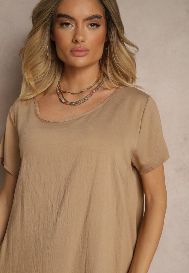 Renee - Ciemnobeżowa Sukienka z Wiskozy o Rozkloszowanym Kroju Irisena. Okazja: na co dzień. Kolor: beżowy. Materiał: wiskoza. Typ sukienki: proste. Styl: elegancki, casual