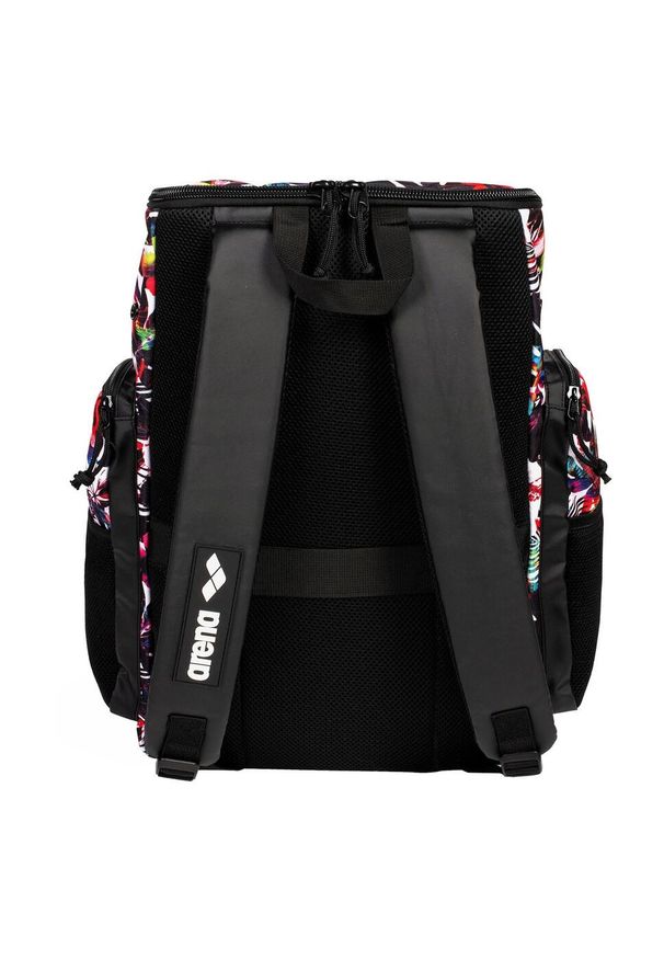 Plecak Sportowy Arena Spiky Iii Backpack 35 Allover. Kolor: czerwony, czarny, wielokolorowy. Styl: sportowy