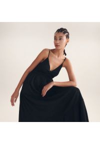 Reserved - Sukienka z kreszowanej dzianiny - Czarny. Kolor: czarny. Materiał: dzianina #1