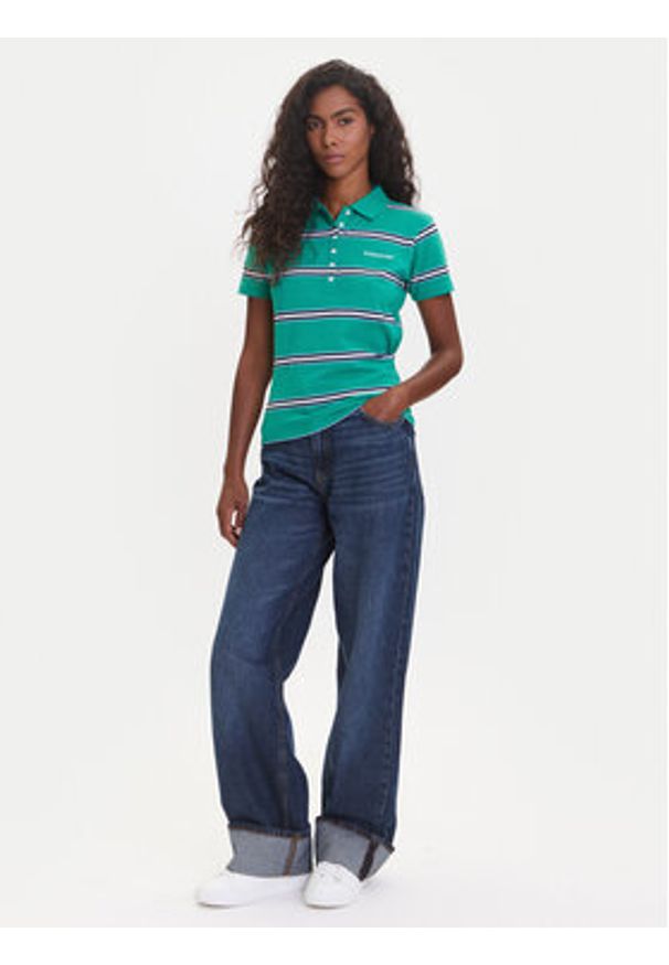 Guess Jeans Top 176097 Zielony Classic Fit. Kolor: zielony. Materiał: bawełna
