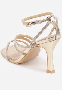Renee - Złote Sandały na Szpilce z Paskami z Cyrkonii Miefia. Okazja: na imprezę. Zapięcie: pasek. Kolor: złoty. Wzór: aplikacja. Sezon: lato. Obcas: na szpilce. Styl: elegancki, klasyczny #6