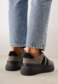 Born2be - Ciemnobeżowe Sneakersy z Zamszu Naturalnego na Grubej Podeszwie Tesolva. Okazja: na co dzień. Kolor: beżowy. Materiał: zamsz #5