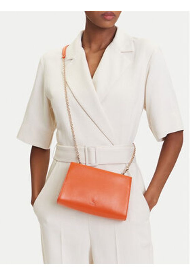 Furla Torebka WE00774 ARE000 CN KP000 Pomarańczowy. Kolor: pomarańczowy. Materiał: skórzane