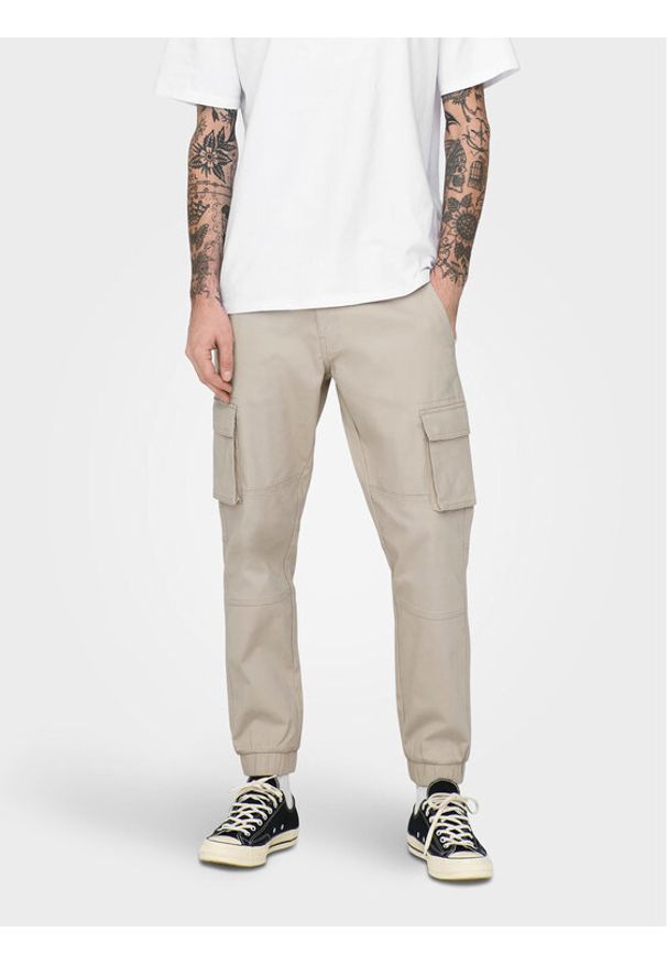 Only & Sons Spodnie materiałowe Cam 22016687 Beżowy Tapered Fit. Kolor: beżowy. Materiał: bawełna