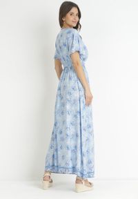 Born2be - Niebieska Sukienka Kopertowa z Wiskozy z Gumką w Talii i Metalicznym Wzorem Hollisa. Kolor: niebieski. Materiał: wiskoza. Typ sukienki: kopertowe #4