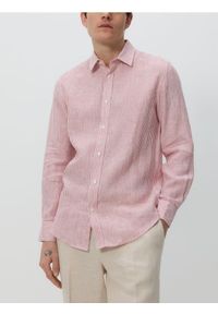 Reserved - Lniana koszula regular fit - miedziany. Kolor: brązowy. Materiał: len