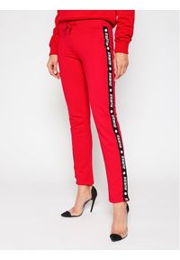 Guess Spodnie dresowe O0BA04 KABS0 Czerwony Regular Fit. Kolor: czerwony. Materiał: dresówka #1