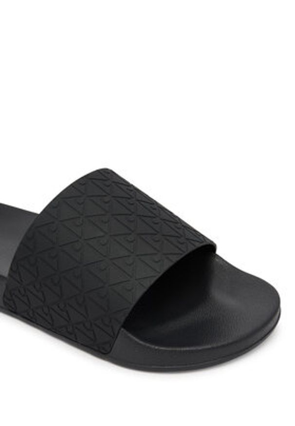 Calvin Klein Klapki Ess Slid Pu Aop HM0HM02110 Czarny. Kolor: czarny. Materiał: syntetyk