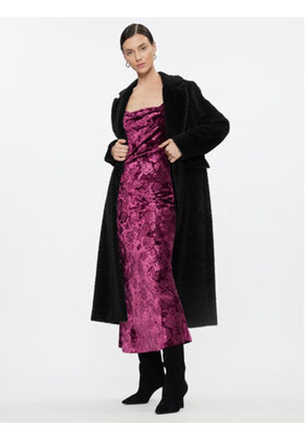 Guess Sukienka koktajlowa W3BK44 KBXN0 Fioletowy Regular Fit. Kolor: fioletowy. Materiał: syntetyk. Styl: wizytowy