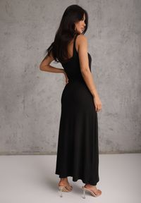 Renee - Czarna Sukienka z Bawełny Ozdobiona Guzikami przy Dekolcie Abarei. Okazja: na co dzień. Kolor: czarny. Materiał: bawełna. Długość rękawa: na ramiączkach. Wzór: aplikacja. Typ sukienki: proste. Styl: elegancki, casual #3