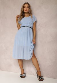 Renee - Niebieska Sukienka z Paskiem Mellaris. Kolor: niebieski. Materiał: skóra. Sezon: lato. Styl: wizytowy. Długość: midi #1
