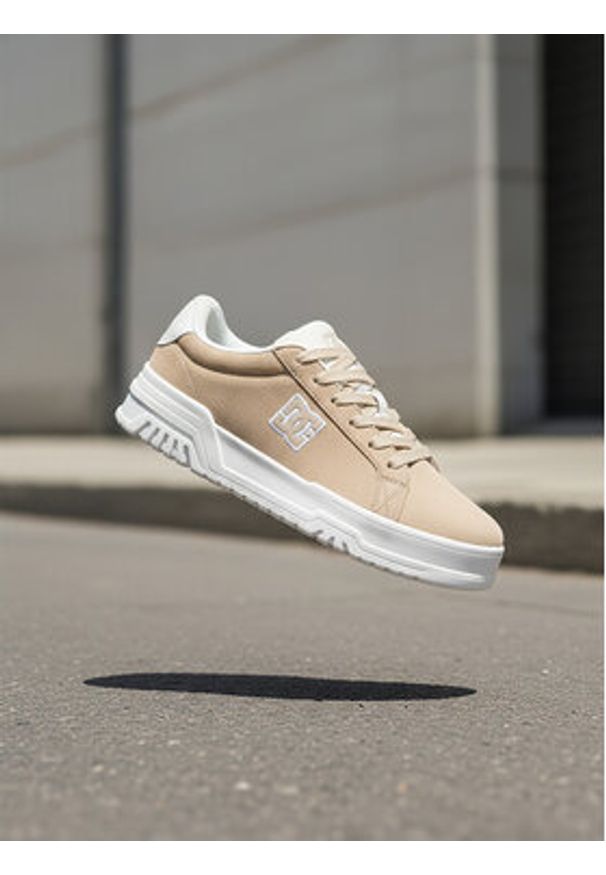 DC Sneakersy CEO-WP40-24302 Beżowy. Kolor: beżowy. Materiał: skóra, zamsz