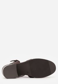 Renee - Ciemnobrązowe Sandały na Stożku Ozdobione Geometryczną Cholewką Peripe. Okazja: na imprezę. Zapięcie: sprzączka. Kolor: brązowy. Materiał: jeans. Wzór: geometria, aplikacja. Sezon: lato. Obcas: na stożku #3