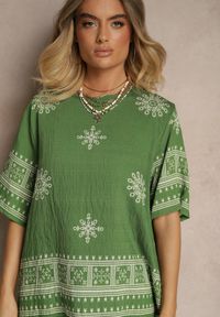 Renee - Ciemnozielony Komplet Boho z Wiskozy Szerokie Spodnie i T-shirt z Haftem Zeirae. Kolor: zielony. Materiał: wiskoza. Wzór: haft #3