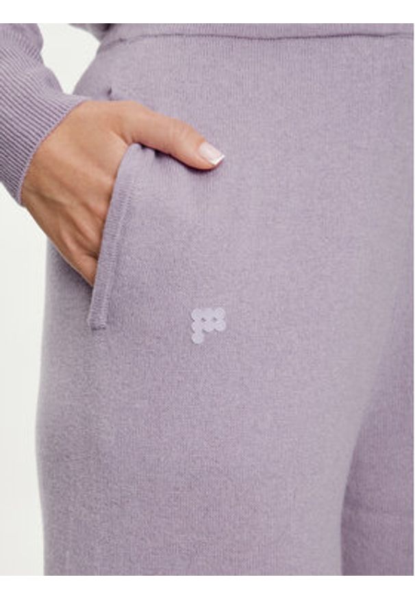 Pangaia Spodnie dresowe Archive Recycled Cashmere Fioletowy Loose Fit. Kolor: fioletowy. Materiał: kaszmir