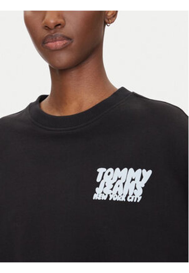 Tommy Jeans Bluza DW0DW21345 Czarny Relaxed Fit. Kolor: czarny. Materiał: bawełna