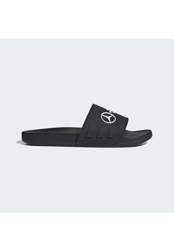 Adidas - Klapki Mercedes - AMG Petronas Formula One Team adilette Comfort. Kolor: biały, wielokolorowy, czarny. Styl: klasyczny