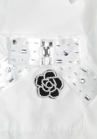 Born2be - Biała Koszula na Biżuteryjne Guziki ze Zdobionymi Kieszeniami Nerlla. Kolor: biały. Wzór: aplikacja. Styl: klasyczny #8