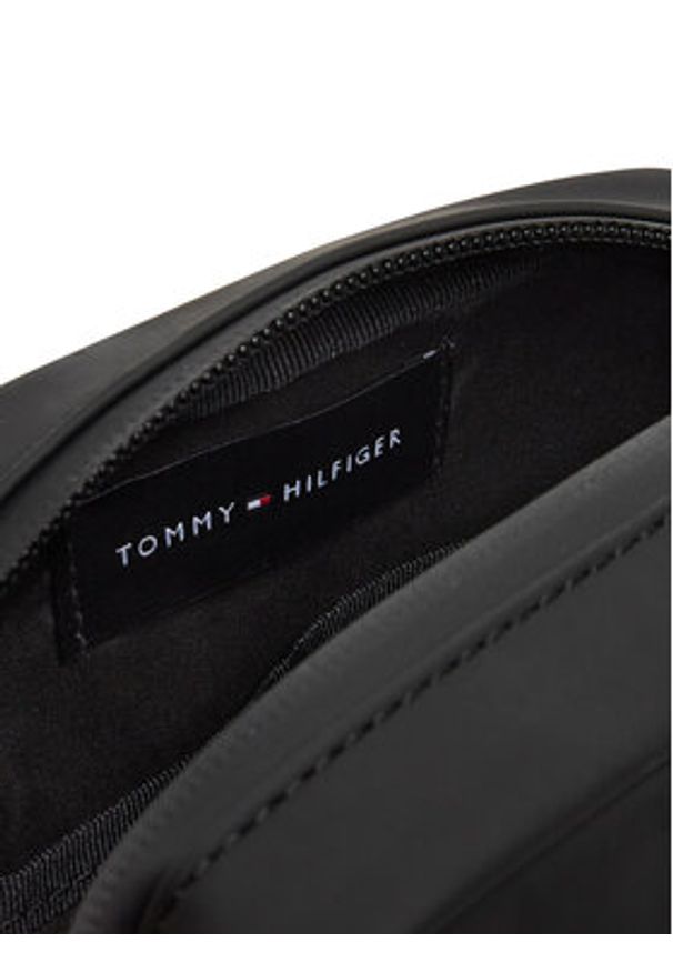 TOMMY HILFIGER - Tommy Hilfiger Saszetka Th Tpu Mini Reporter AM0AM13498 Czarny. Kolor: czarny. Materiał: skóra