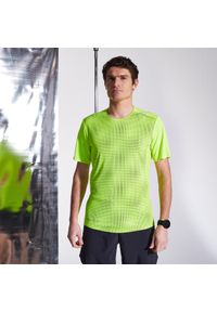 KIPRUN - Koszulka do biegania męska Kiprun Light. Kolor: żółty. Materiał: materiał, poliester, poliamid