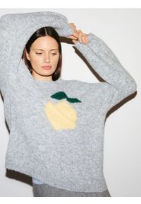Reserved - Sweter oversize - jasnoszary. Kolor: szary. Materiał: wełna, dzianina #1