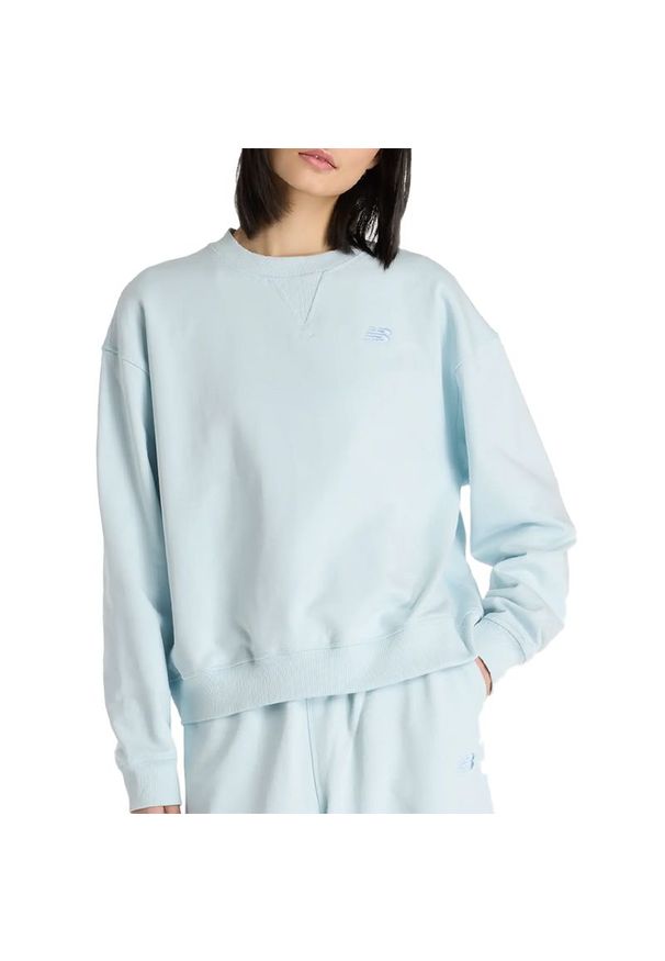 Bluza damska New Balance WT41500FRL - niebieska. Okazja: na co dzień. Kolor: niebieski. Materiał: tkanina, bawełna, prążkowany, dresówka. Styl: klasyczny, casual