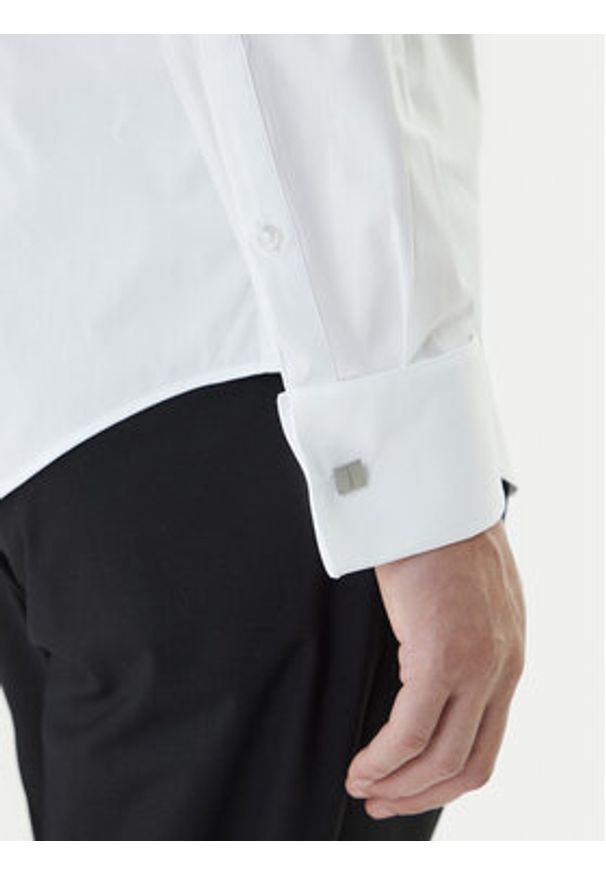 Calvin Klein Koszula LV019EU063 Biały Slim Fit. Kolor: biały. Materiał: bawełna