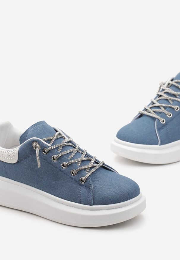 Renee - Niebieskie Sneakersy ze Wstawką z Brokatem i Cyrkoniami na Grubej Podeszwie Mimivia. Kolor: niebieski