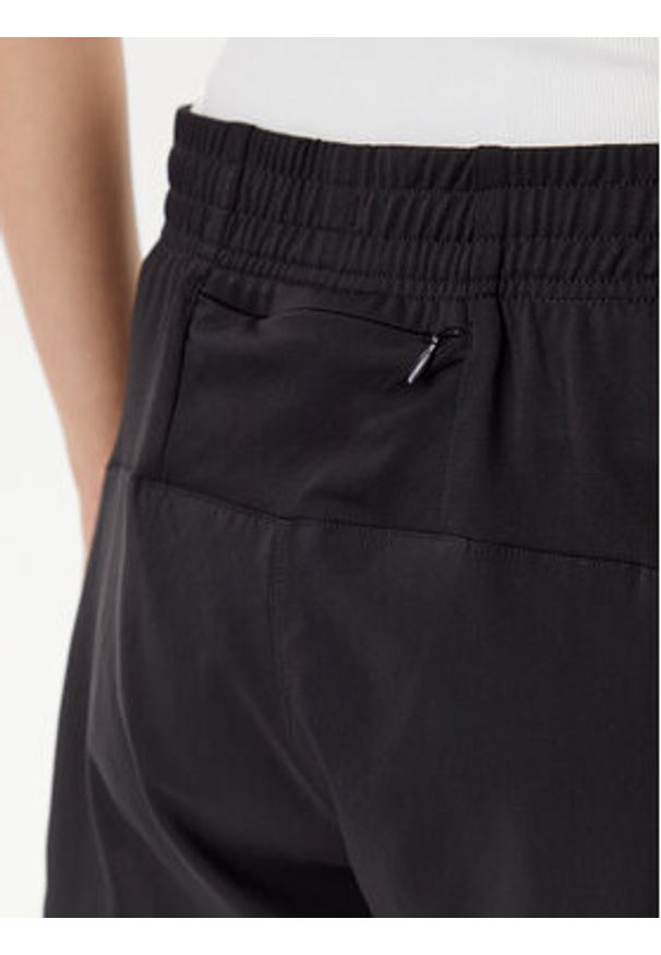 The North Face Szorty sportowe Flex NF0A8BPV Czarny Regular Fit. Kolor: czarny. Materiał: syntetyk