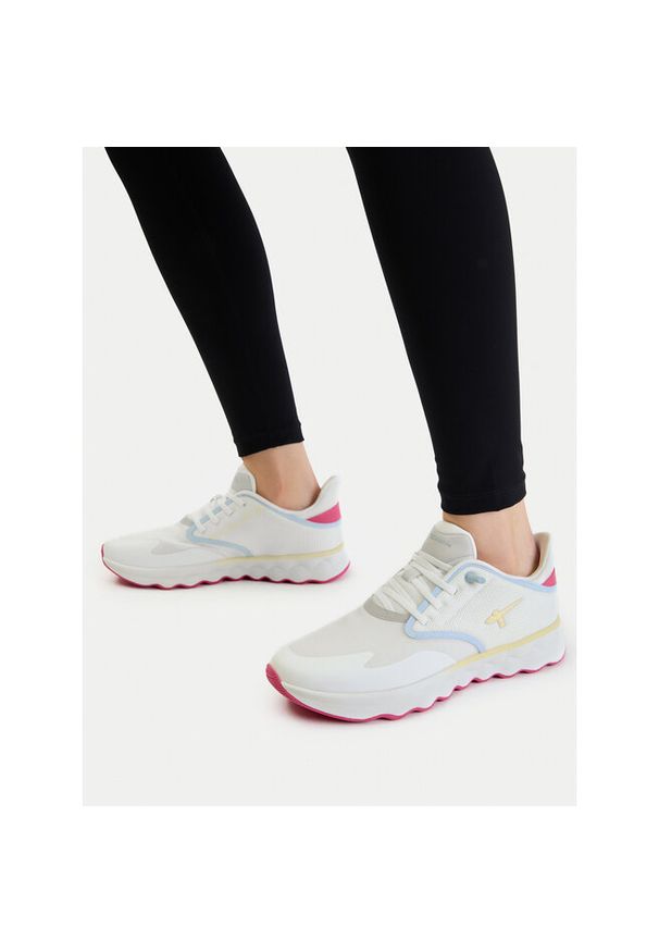 Sneakersy Tamaris. Kolor: biały